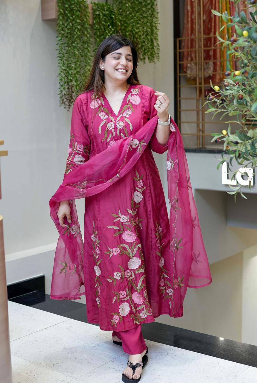 Chanderi Silk 3-Piece Party Wear Suit Set with Organza Dupatta