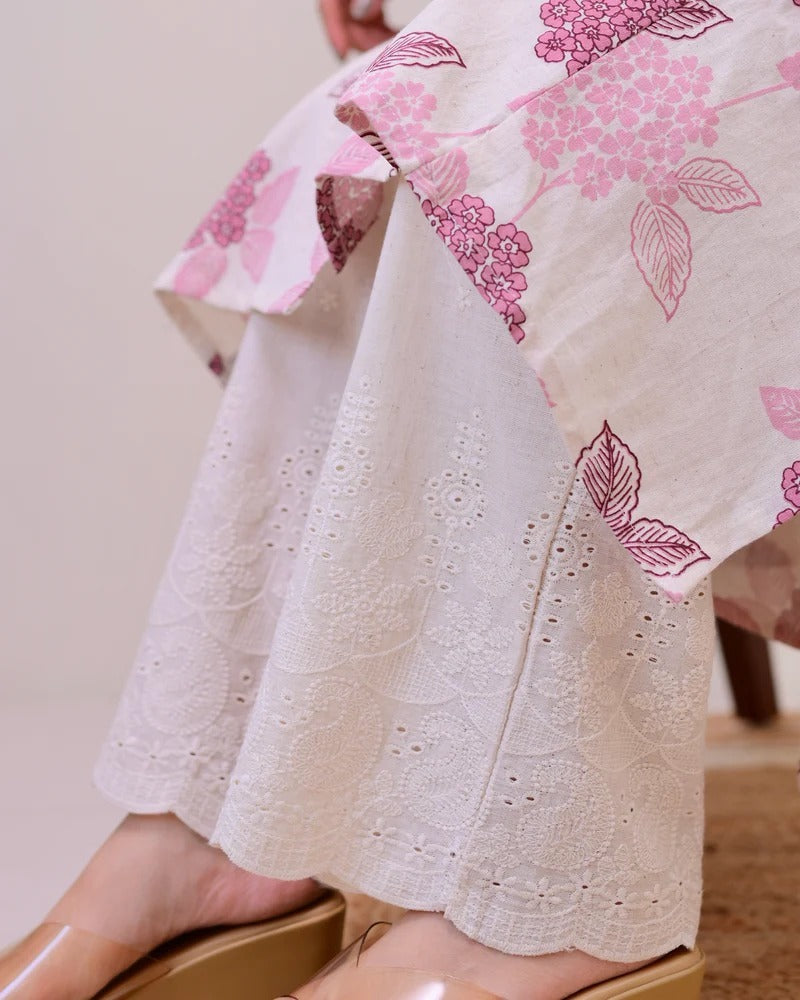 🌸 Elegant Digital Print Kurti Set – A Touch of Modern Tradition 🌸