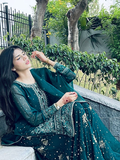 💃 Designer Party Wear Embroidered Top, Lehenga & Dupatta Set 💃